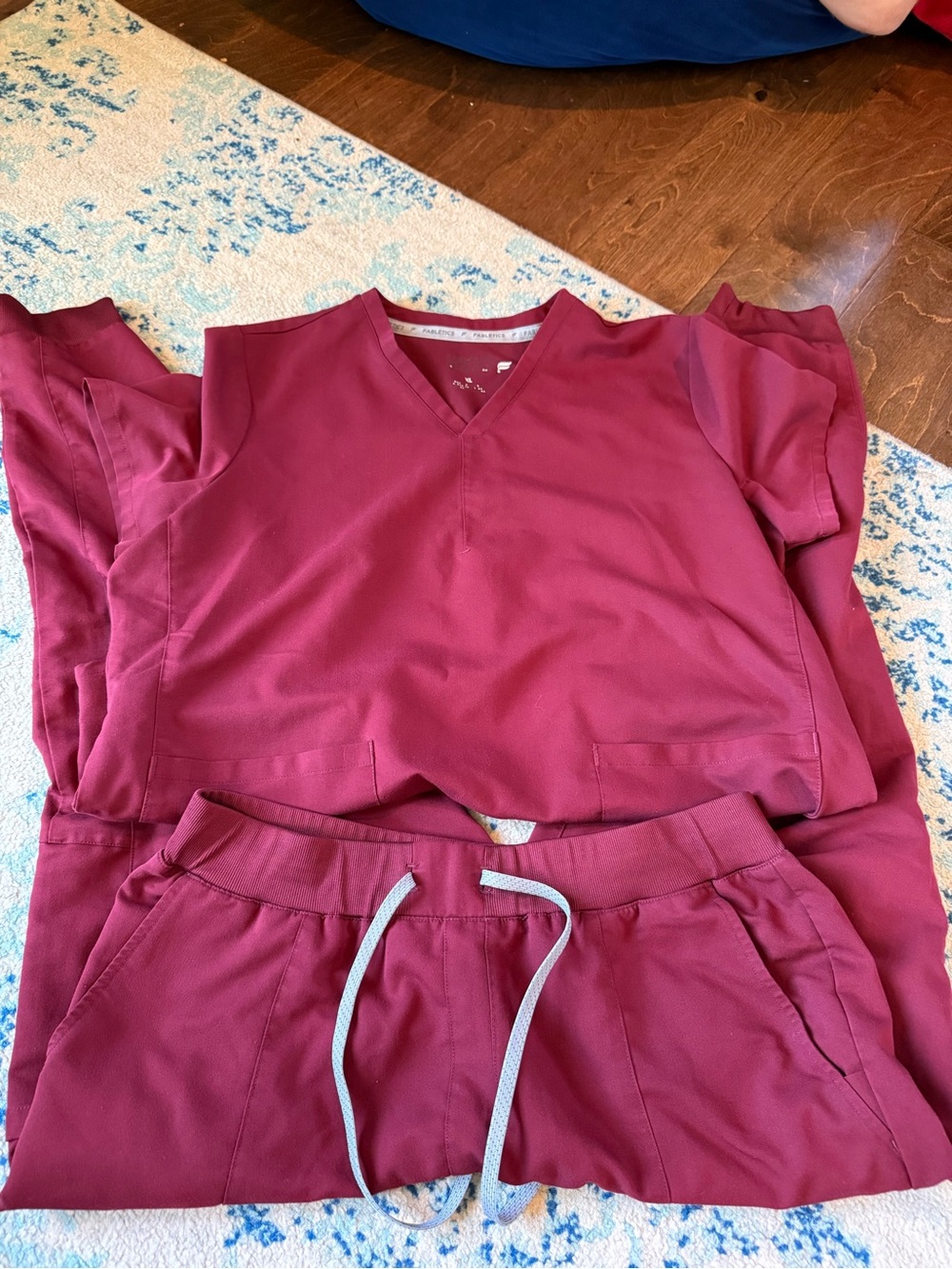 Fabletics Women's Burgundy 3-pocket V-Neck and Jogger Scrub Set